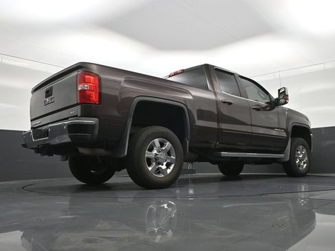 Used 2016 GMC Sierra 2500 SLE w/ SLE Preferred Package AWD/4WD image 27
