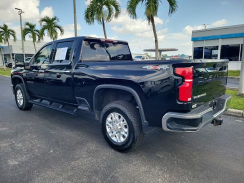 Used 2024 Chevrolet Silverado 2500 LTZ AWD/4WD image 3