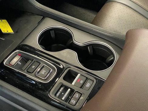 Used 2023 Honda Pilot Elite image 19