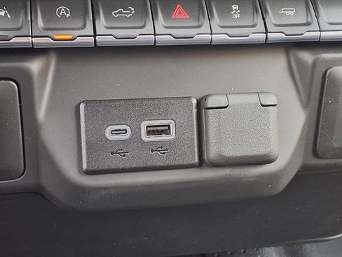 New 2025 Chevrolet Silverado 1500 W/T w/ WT Value Package image 15