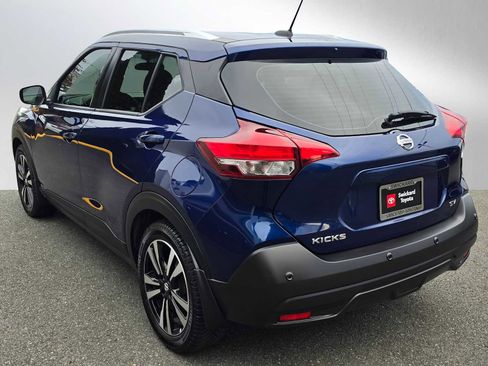 Used 2020 Nissan Kicks SV image 5