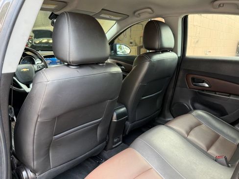 Used 2015 Chevrolet Cruze LT FWD image 17