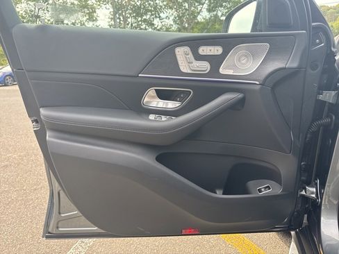 New 2026 Mercedes-Benz GLS 450 4MATIC image 16