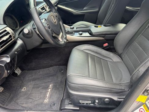 Used 2014 Lexus IS 250 w/ F-Sport Package RWD image 19