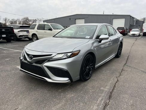 Used 2023 Toyota Camry XSE image 7