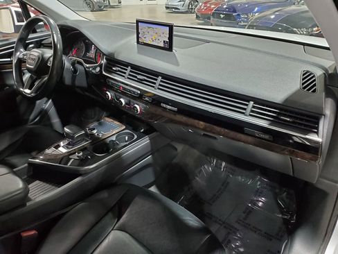 Used 2017 Audi Q7 3.0T Premium Plus image 14