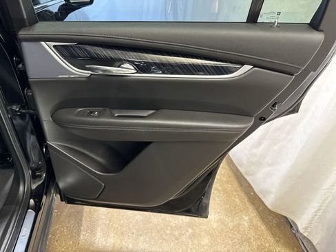 Certified 2023 Cadillac XT6 Premium Luxury AWD/4WD image 30