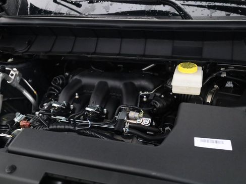 New 2026 Nissan Pathfinder SL image 25