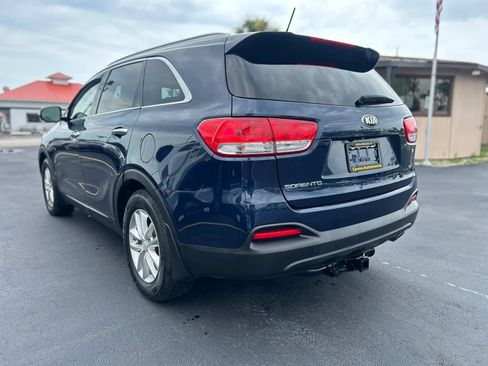 Used 2017 Kia Sorento AWD image 9
