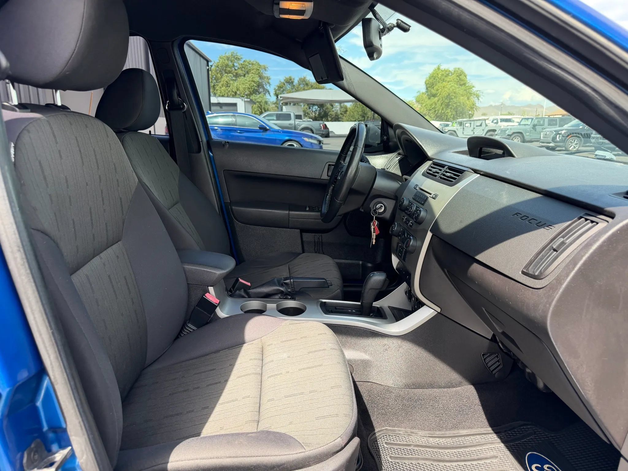 Used 2011 Ford Focus SE w/ 201A Rapid Spec Order Code FWD image 25