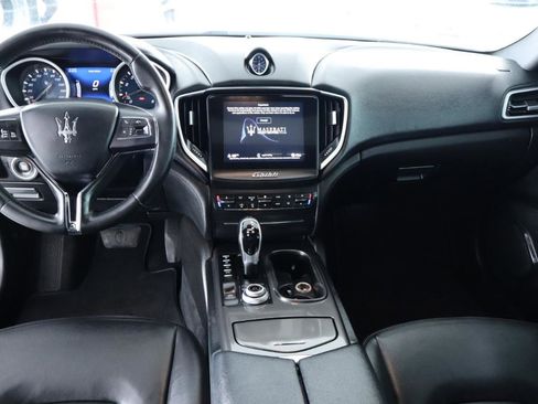 Used 2018 Maserati Ghibli image 16