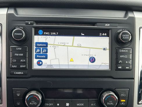 Used 2017 Nissan Titan SL image 19