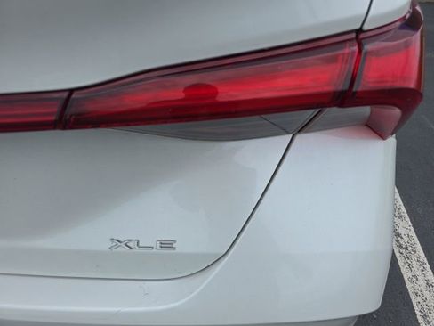 Used 2022 Toyota Avalon XLE image 20