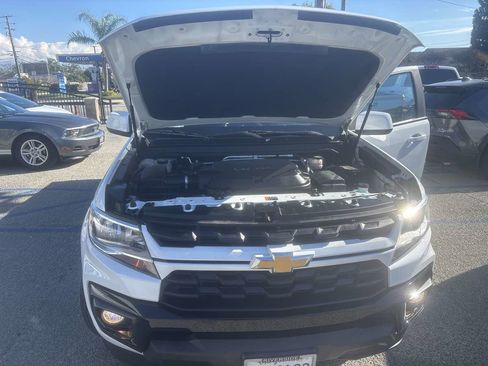 Used 2021 Chevrolet Colorado LT w/ Safety Package image 29