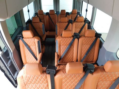Used 2018 Ford Transit 350 XL RWD image 39