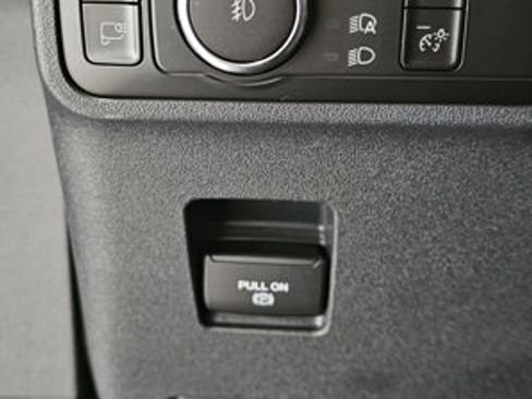 Used 2023 Ford Bronco Badlands image 28