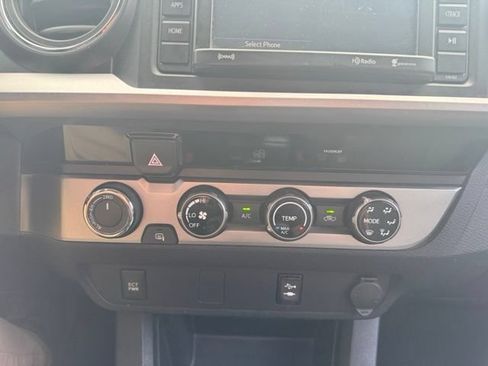 Used 2017 Toyota Tacoma SR5 w/ Tow Package AWD/4WD image 22
