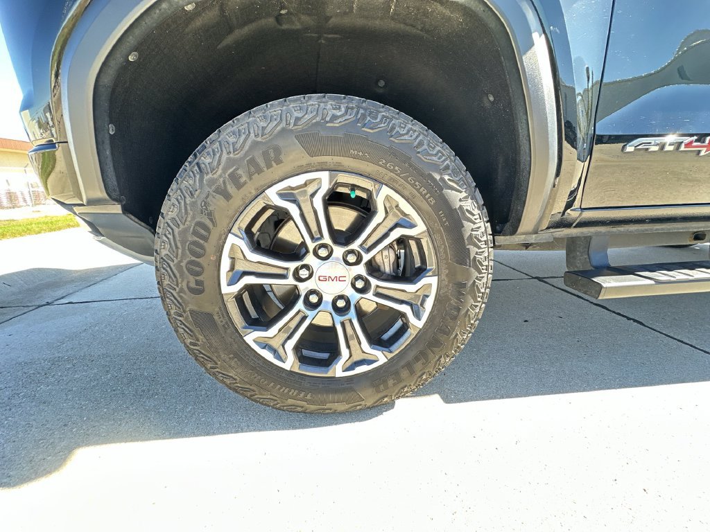 Certified 2023 GMC Canyon AT4 w/ Technology Package AWD/4WD image 34