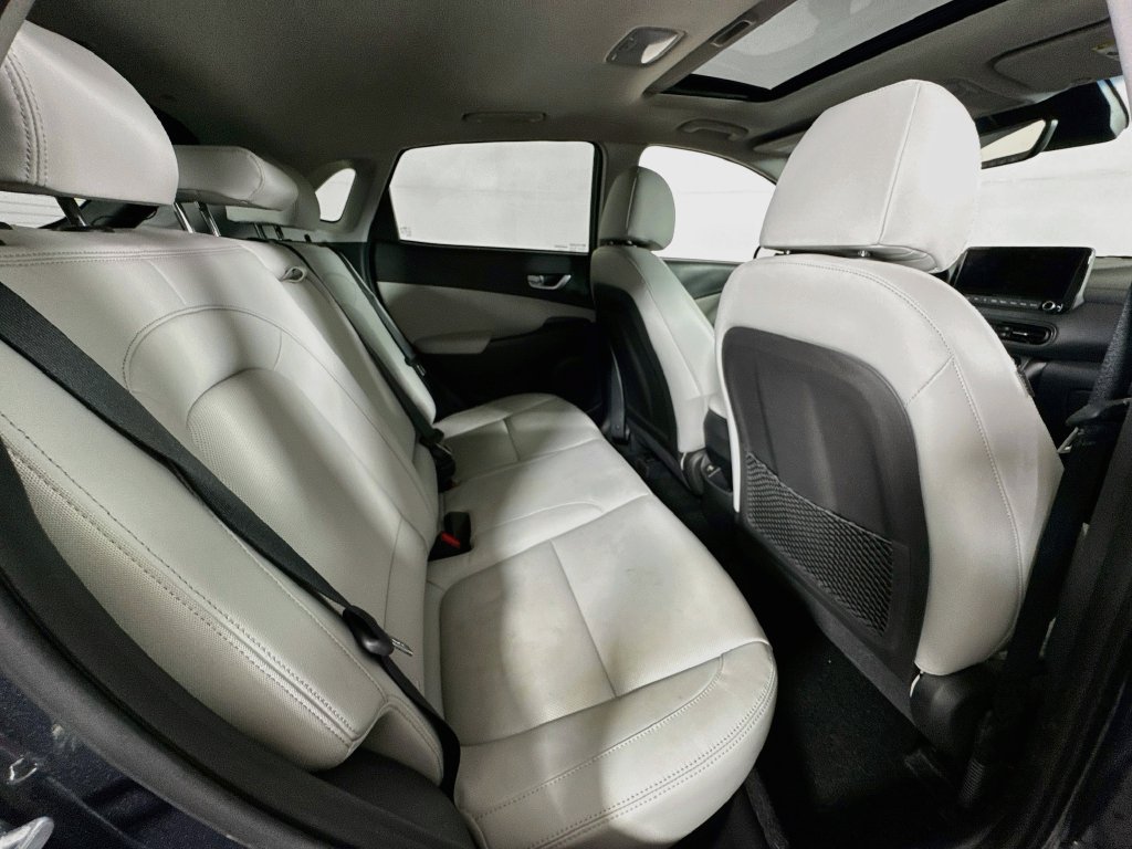Used 2022 Hyundai Kona Limited AWD/4WD image 28