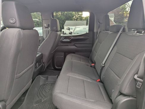 Used 2024 Chevrolet Silverado 1500 LT Trail Boss AWD/4WD image 27