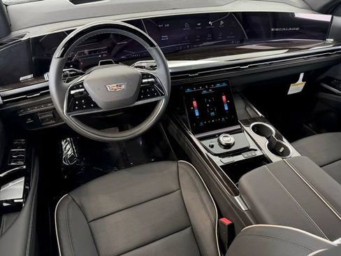 New 2026 Cadillac Escalade Luxury AWD/4WD image 11