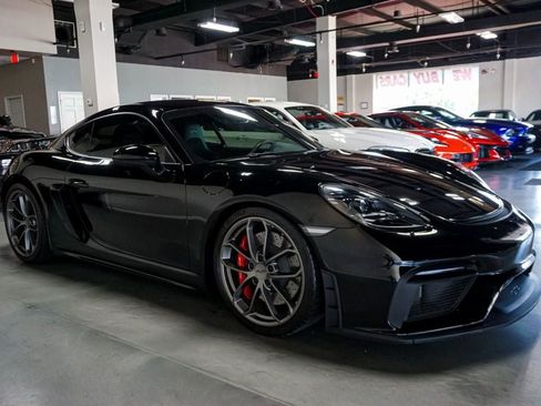 Used 2020 Porsche 718 Cayman GT4 RWD image 46