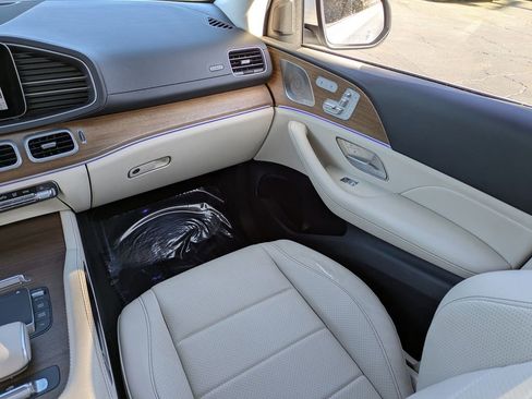 Used 2022 Mercedes-Benz GLS 450 4MATIC image 20