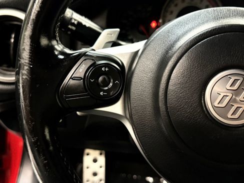 Used 2018 Toyota 86 image 21