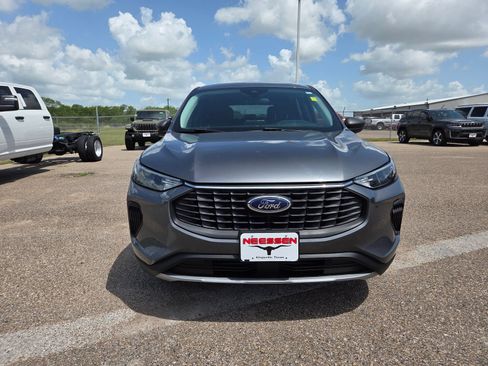 Used 2024 Ford Escape Active FWD image 2