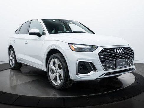 Certified 2024 Audi Q5 2.0T Premium Plus w/ Premium Plus Package image 2