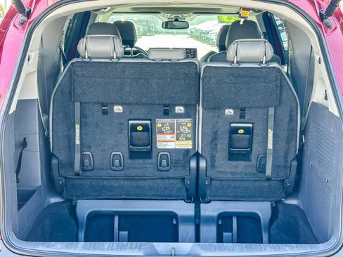 Used 2024 Toyota Sienna XLE w/ XLE Plus Package FWD image 27