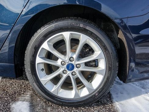 Used 2020 Ford Fusion SE image 13