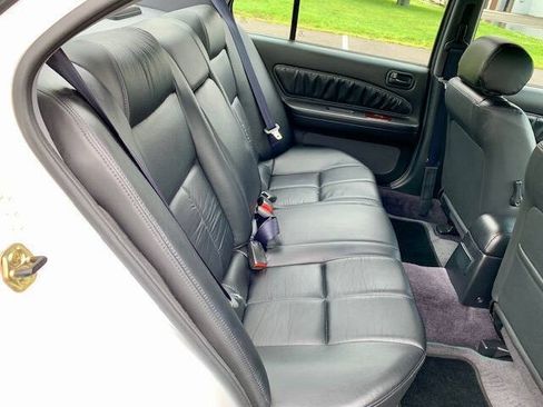 Used 1996 Nissan Maxima GLE FWD image 26