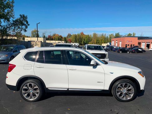 Used 2016 BMW X3 xDrive28i AWD/4WD image 2