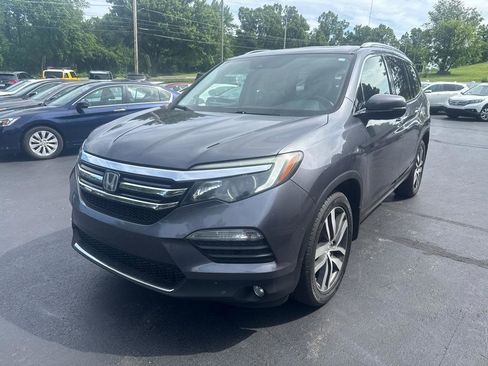 Used 2016 Honda Pilot Touring image 3