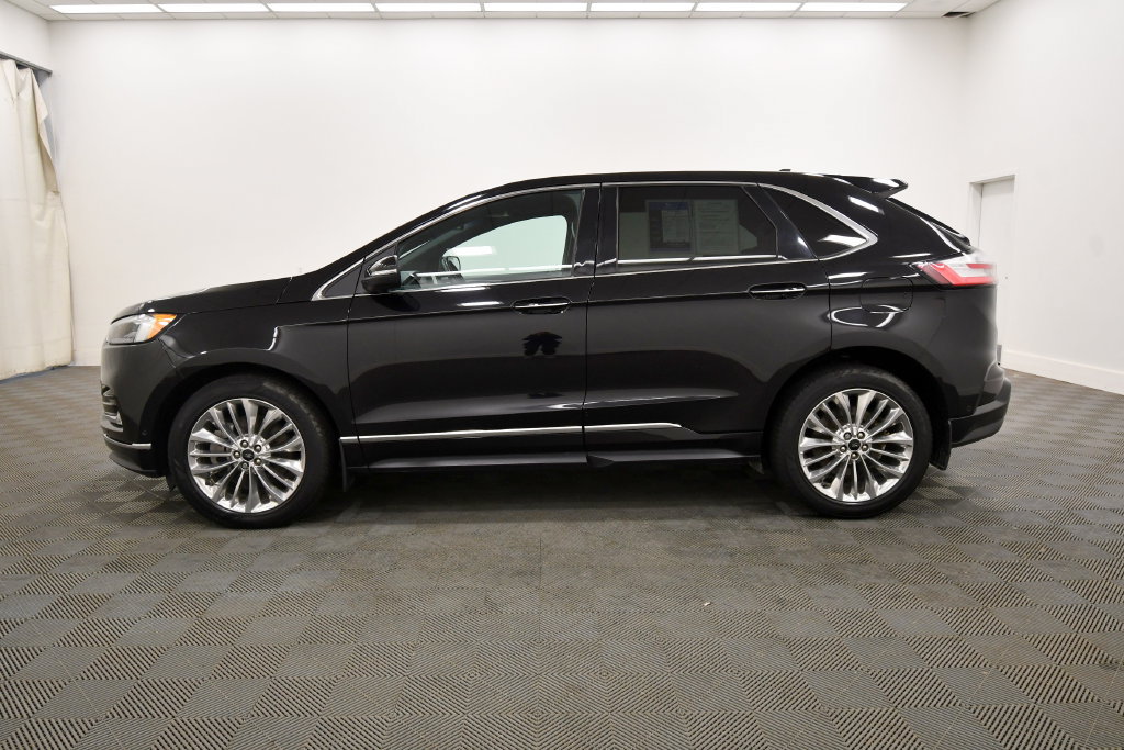 Used 2021 Ford Edge Titanium w/ Equipment Group 301A AWD/4WD image 4