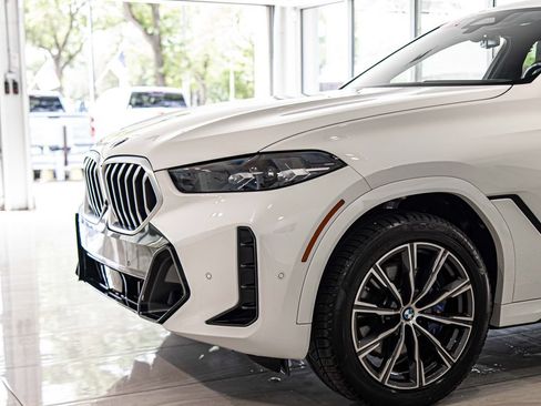 Used 2024 BMW X6 xDrive40i AWD/4WD image 4