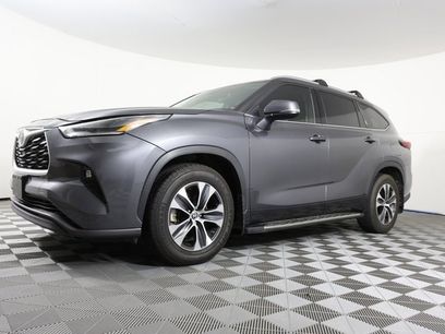 Used 2021 Toyota Highlander XLE