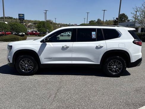 Used 2025 GMC Acadia Elevation FWD image 6