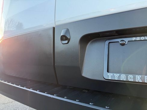 Used 2024 Ford Transit 250 Low Roof w/ Exterior Upgrade Package image 78