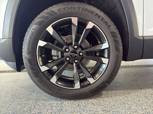 New 2026 Chevrolet Equinox RS w/ LPO, Floor Liner Package image 29