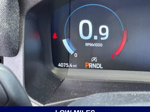 Used 2025 Ford Explorer Active w/ Active Comfort Package RWD image 17