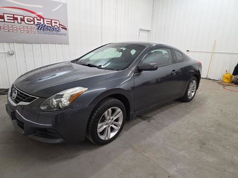 Used 2013 Nissan Altima 2.5 S image 2