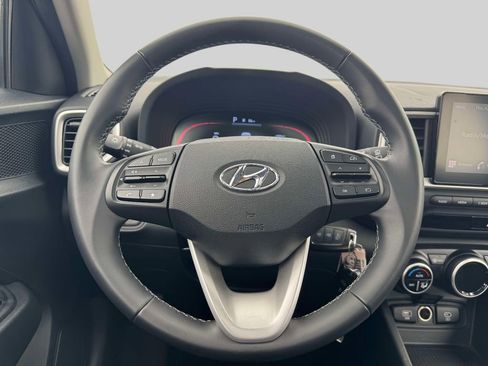 Used 2023 Hyundai Venue SEL w/ Cargo Package FWD image 13