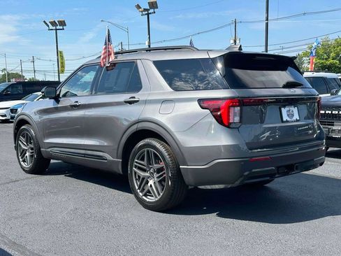 Used 2026 Ford Explorer ST-Line w/ ST-Line Street Pack AWD/4WD image 6