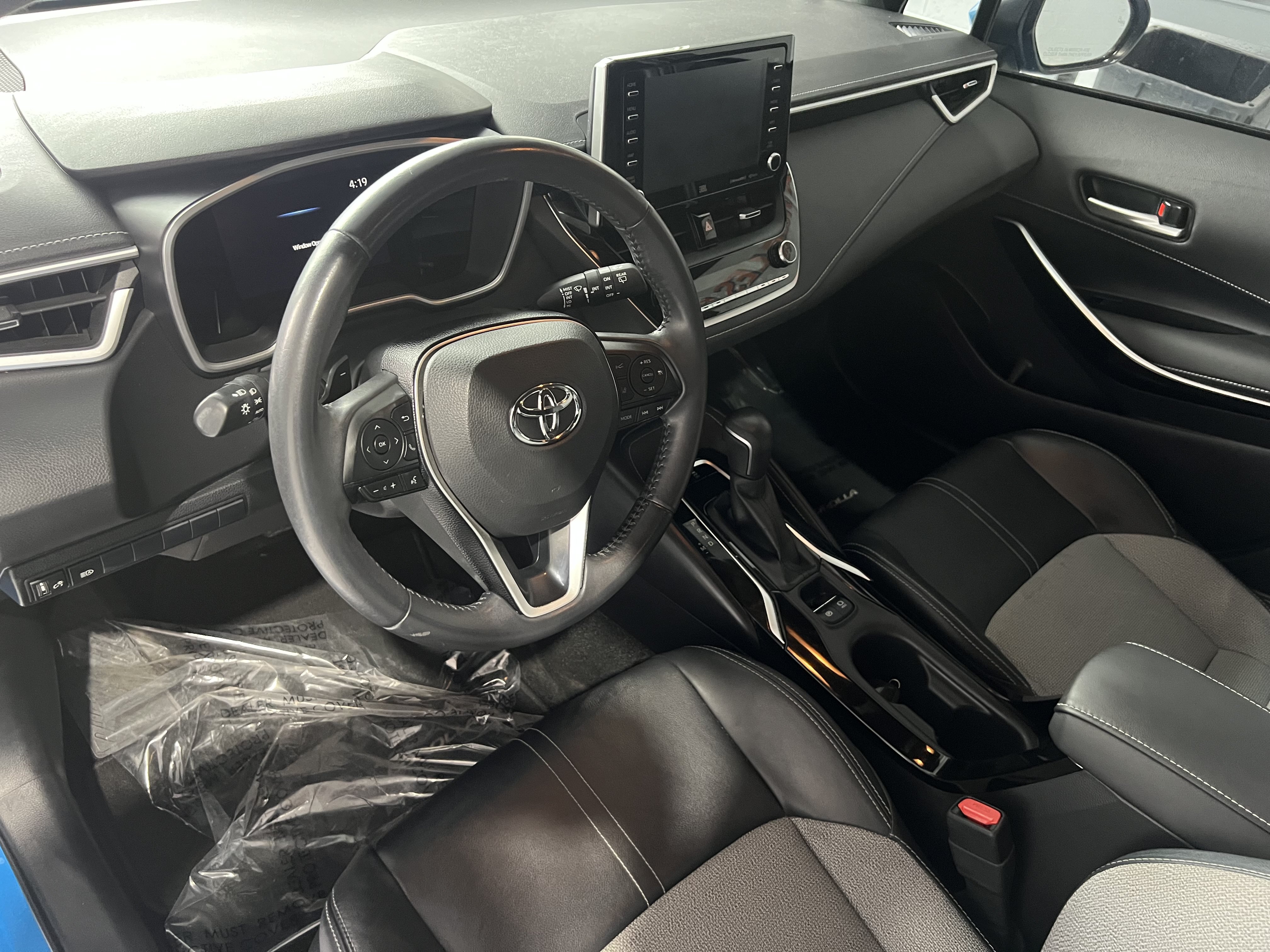 Used 2019 Toyota Corolla XSE FWD image 17