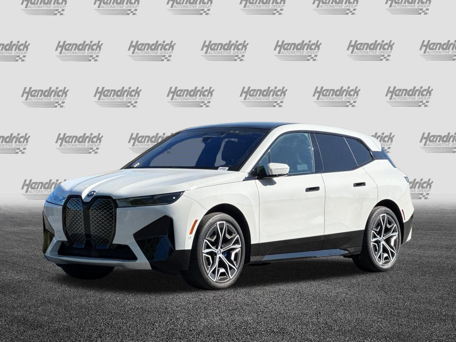 Certified 2024 BMW iX xDrive50 w/ Sport Package AWD/4WD image 9