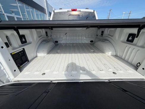 Used 2021 Ford F150 Lariat w/ Equipment Group 502A High AWD/4WD image 8