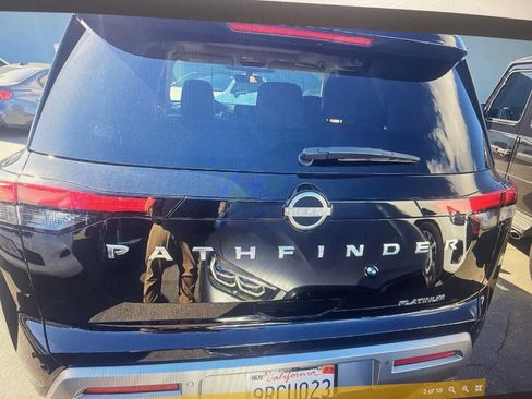 Used 2024 Nissan Pathfinder Platinum w/ Cargo Package image 4