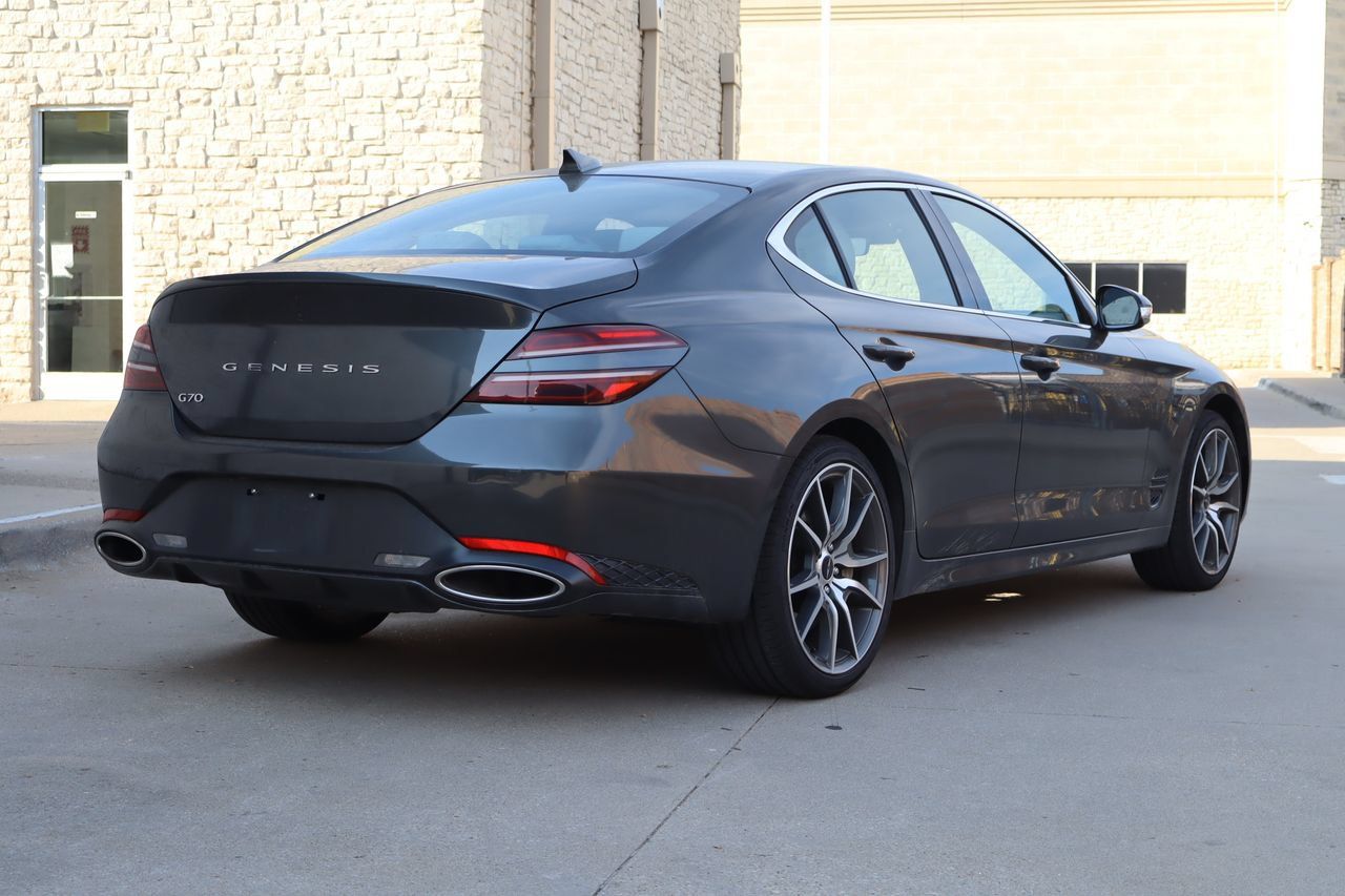 Used 2025 Genesis G70 2.5T RWD image 3